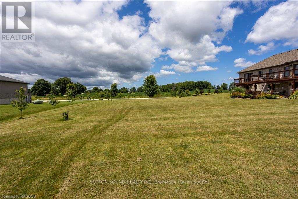 106 Neerhof Lane, Georgian Bluffs, Ontario  N4K 5N7 - Photo 38 - X10846437