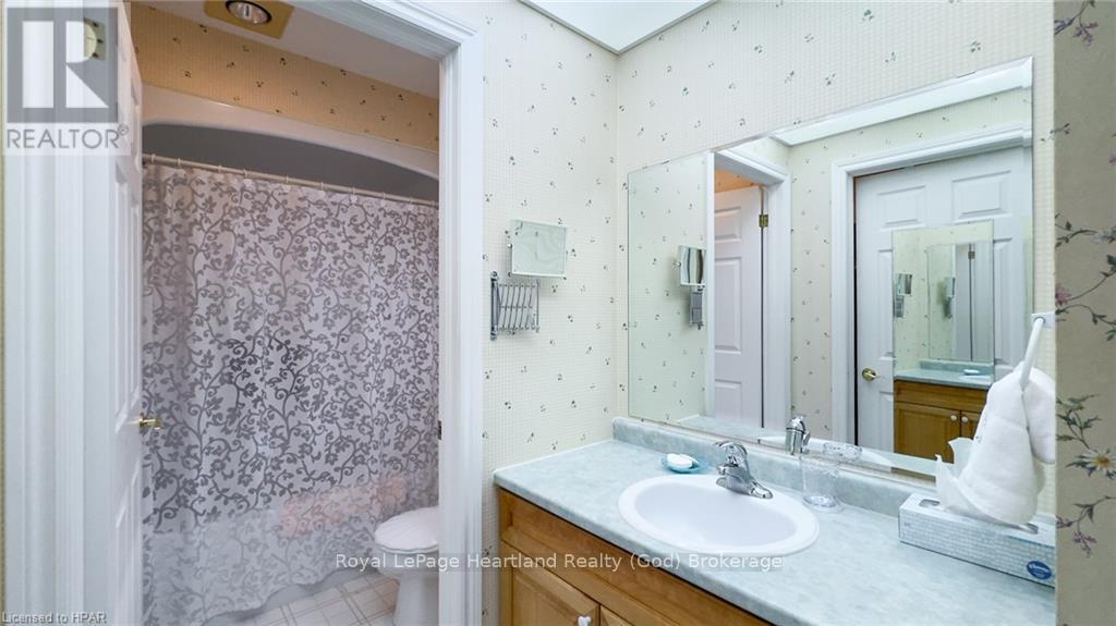 301 Bethune Crescent, Goderich, Ontario  N7A 4M6 - Photo 15 - X10780341