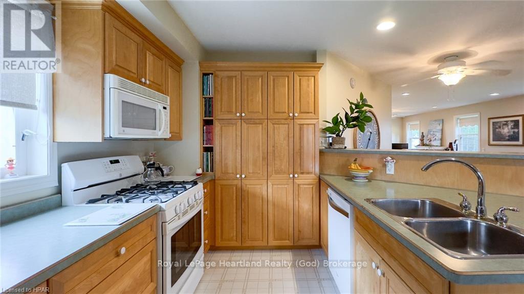 301 Bethune Crescent, Goderich, Ontario  N7A 4M6 - Photo 6 - X10780341