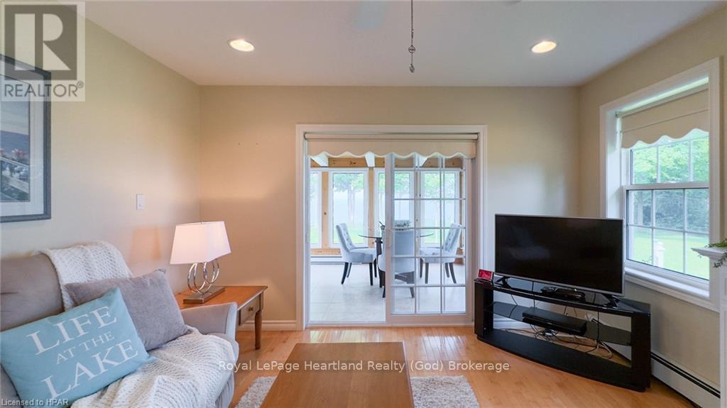 301 Bethune Crescent, Goderich, Ontario  N7A 4M6 - Photo 9 - X10780341