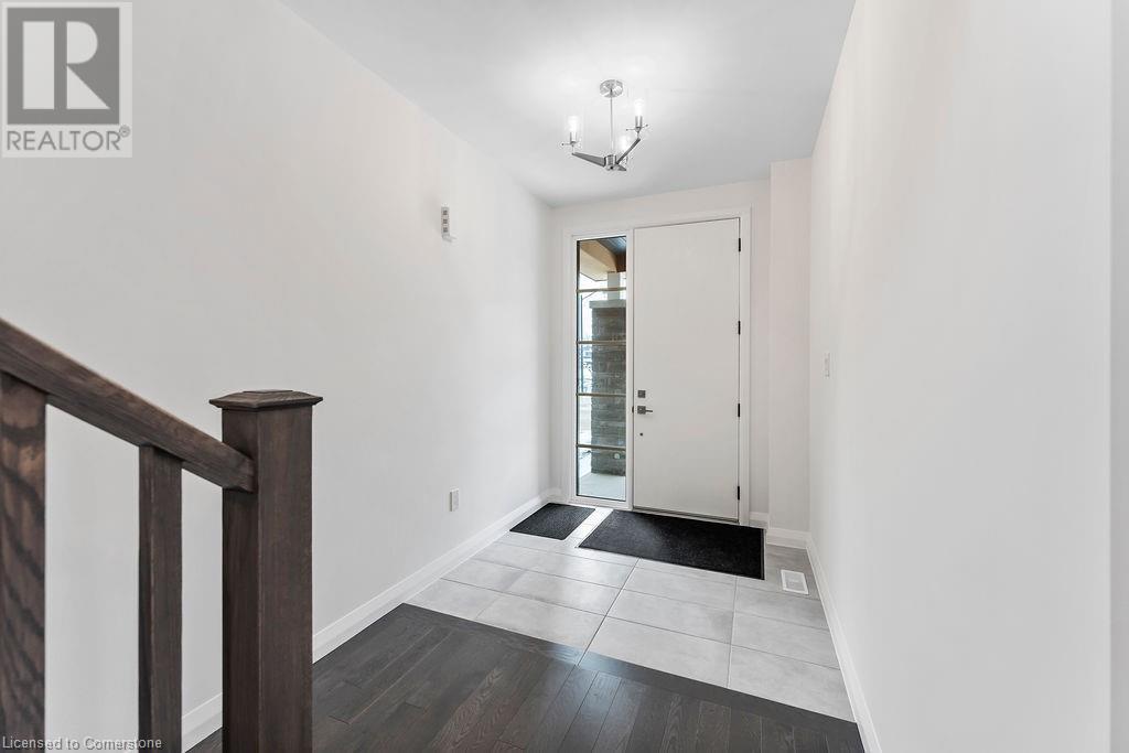 199 Alessio Drive, Hamilton, Ontario  L9B 0K4 - Photo 5 - 40686668