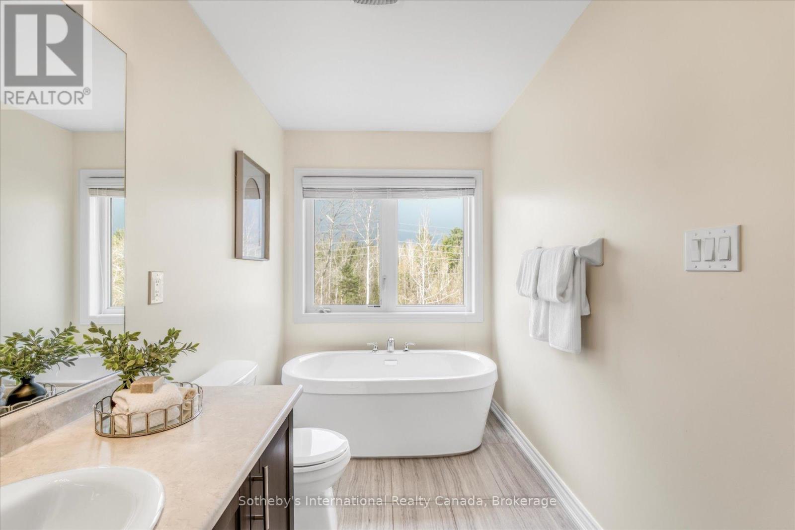 141 Allegra Drive, Wasaga Beach, Ontario  L9Z 0H6 - Photo 15 - S11902352