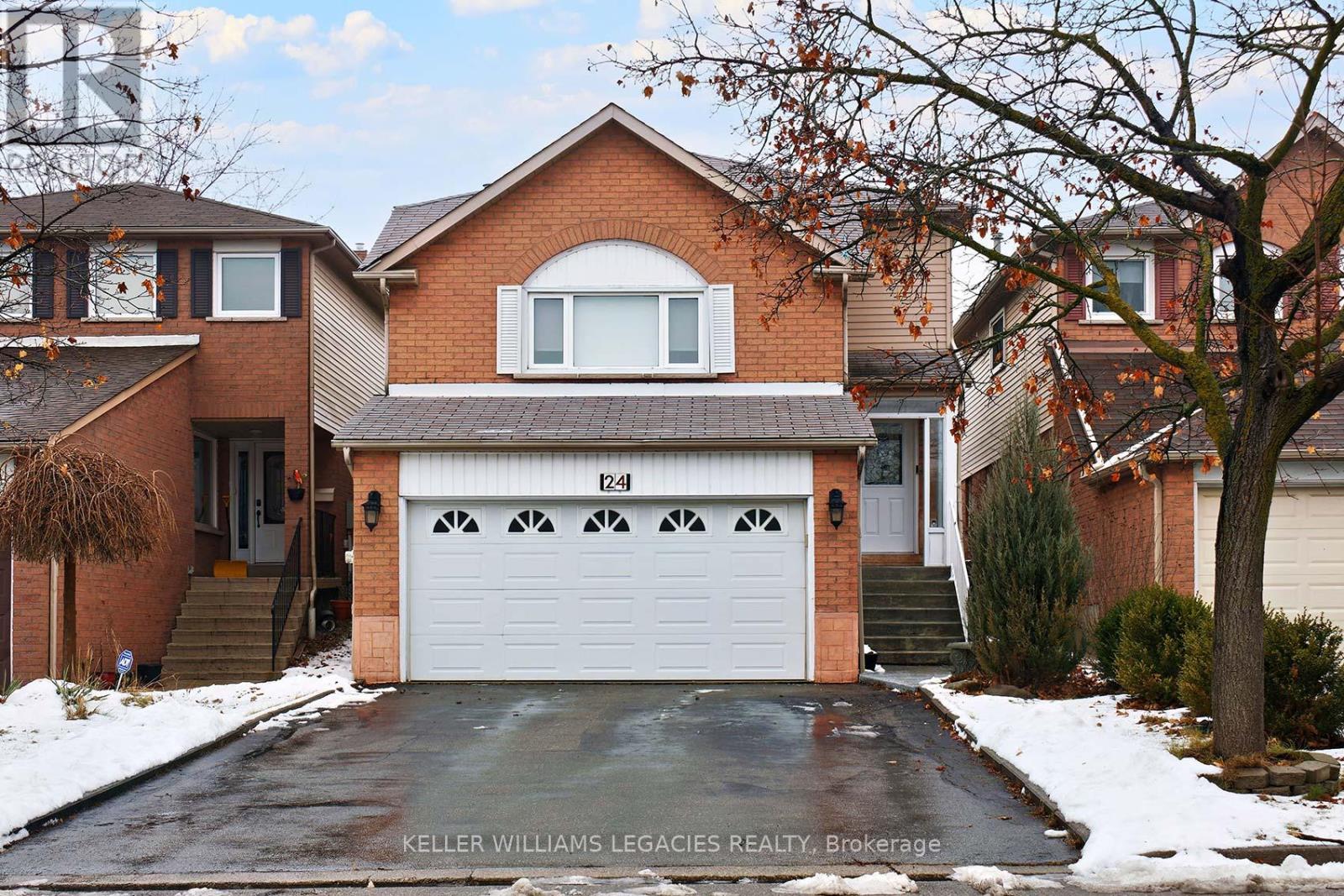 24 Newgate Place, Brampton, Ontario  L6S 4W9 - Photo 2 - W11902350