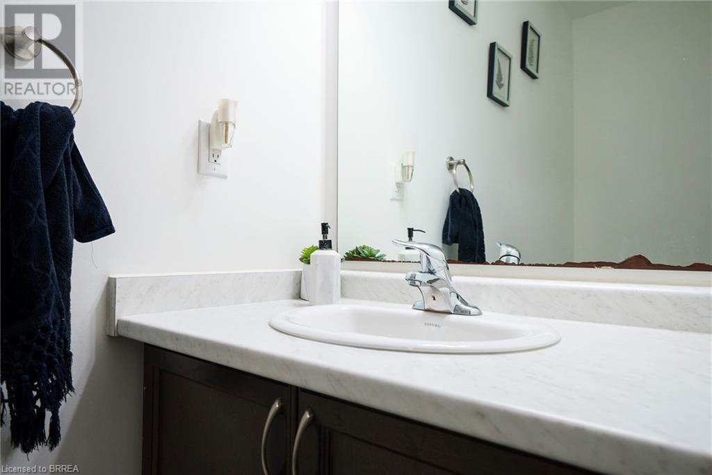 4 Sleeth Street, Brantford, Ontario  N3S 7V4 - Photo 13 - 40686516