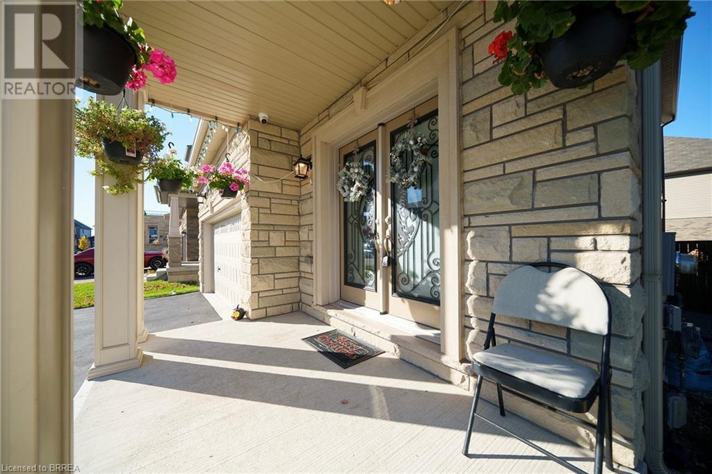 4 Sleeth Street, Brantford, Ontario  N3S 7V4 - Photo 2 - 40686516