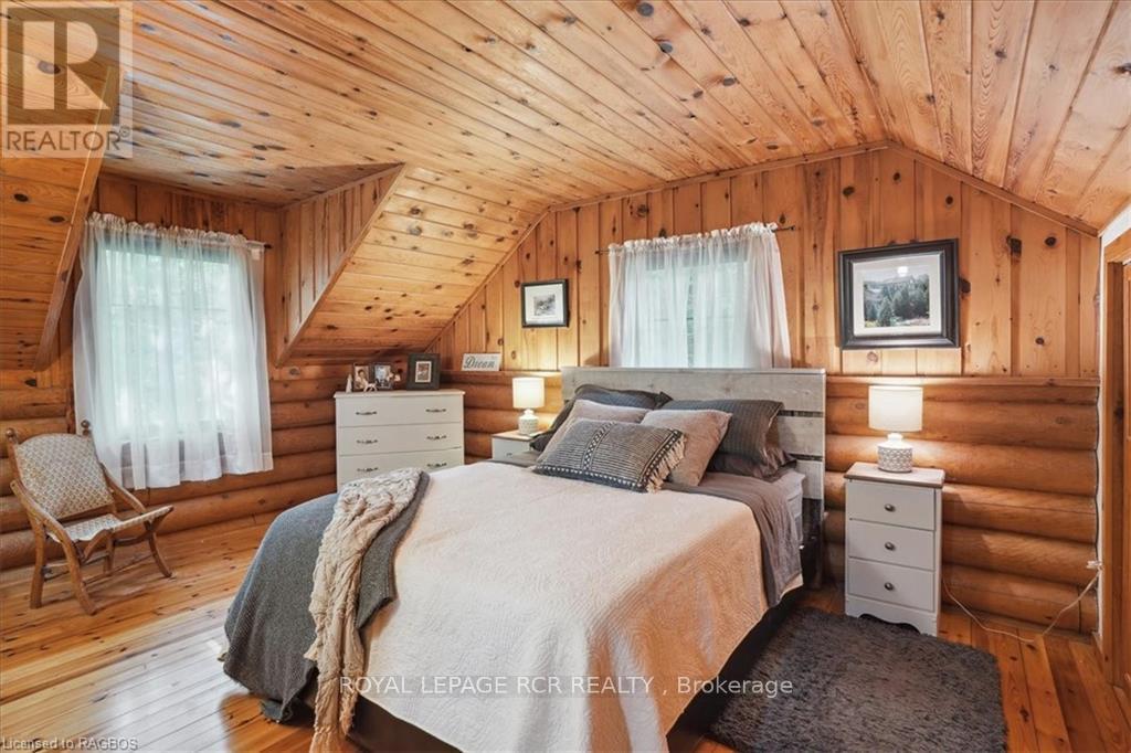 342457 Concession 14 Road, Georgian Bluffs, Ontario  N0H 2K0 - Photo 21 - X10845655