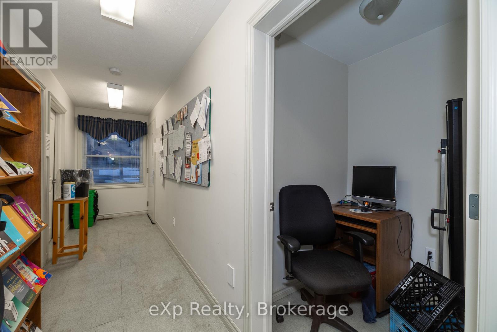 527 Berford Street, South Bruce Peninsula, Ontario  N0H 2T0 - Photo 14 - X11887836