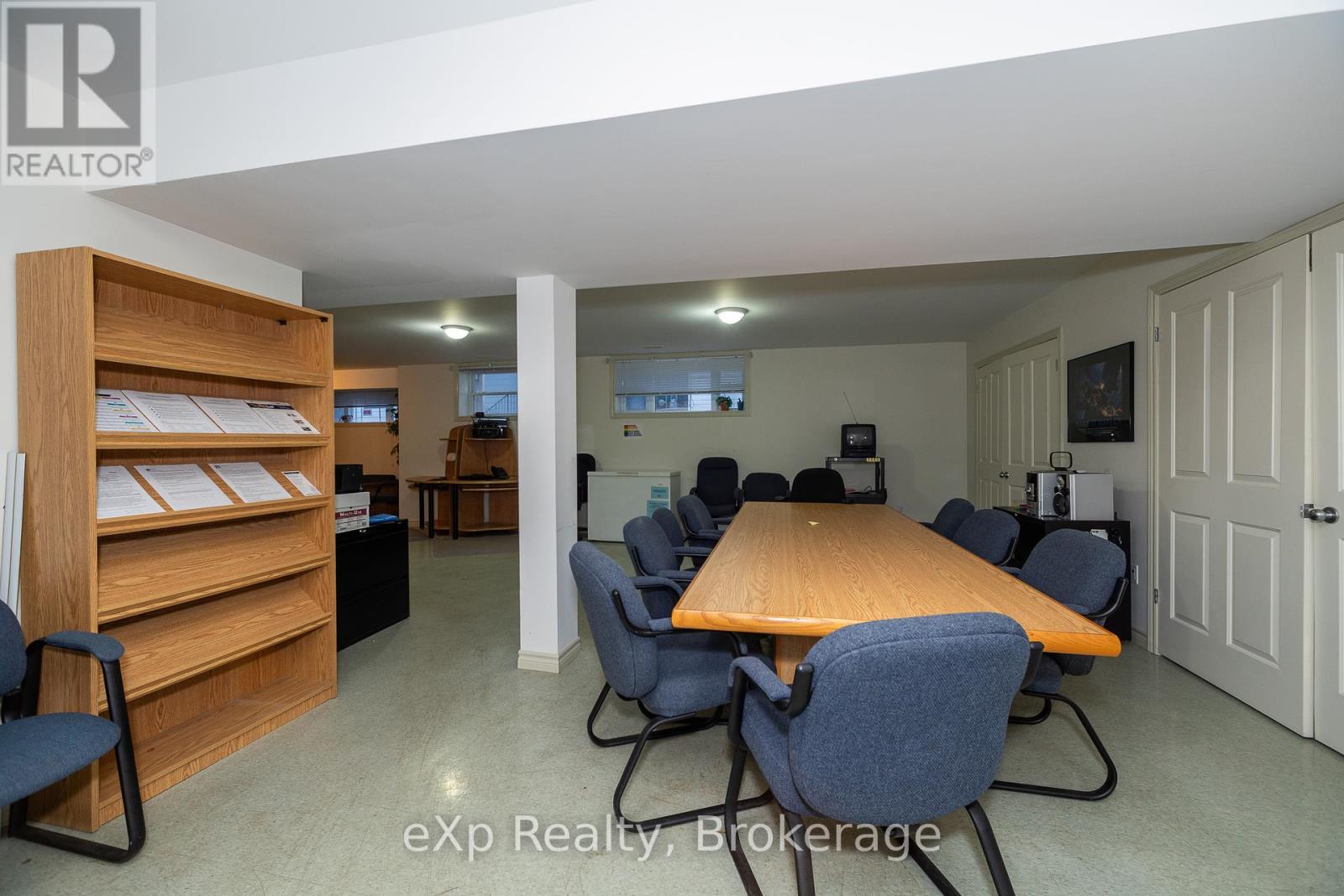 527 Berford Street, South Bruce Peninsula, Ontario  N0H 2T0 - Photo 24 - X11887836