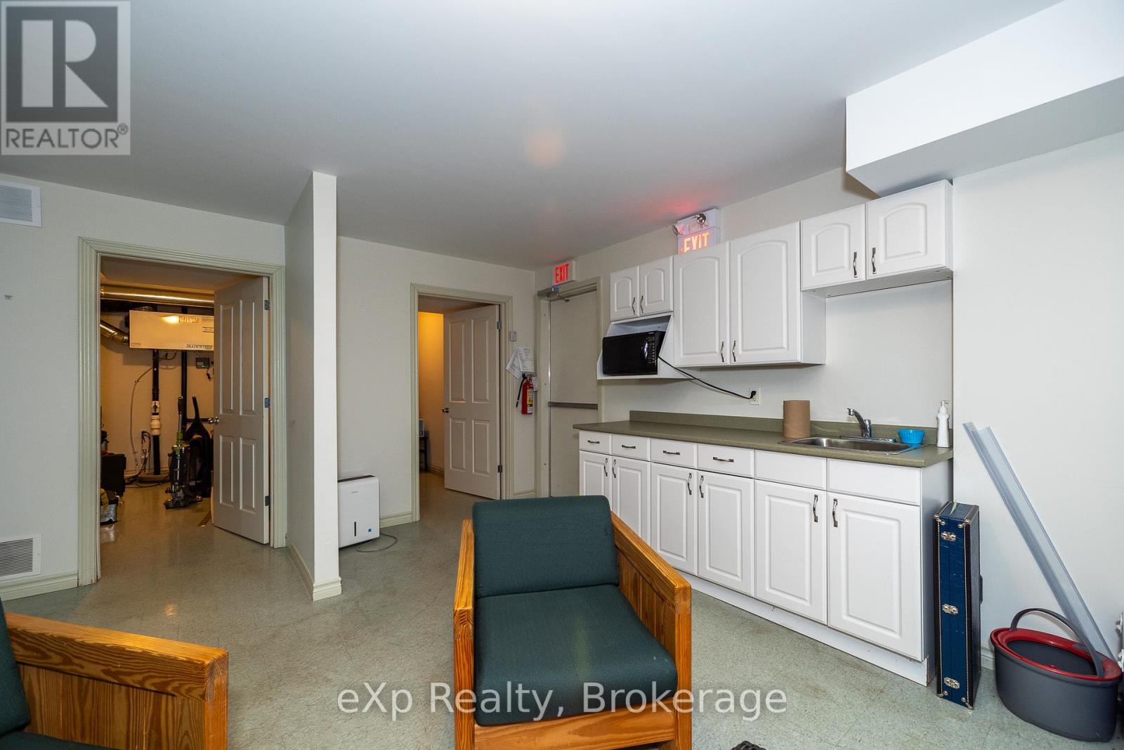 527 Berford Street, South Bruce Peninsula, Ontario  N0H 2T0 - Photo 27 - X11887836