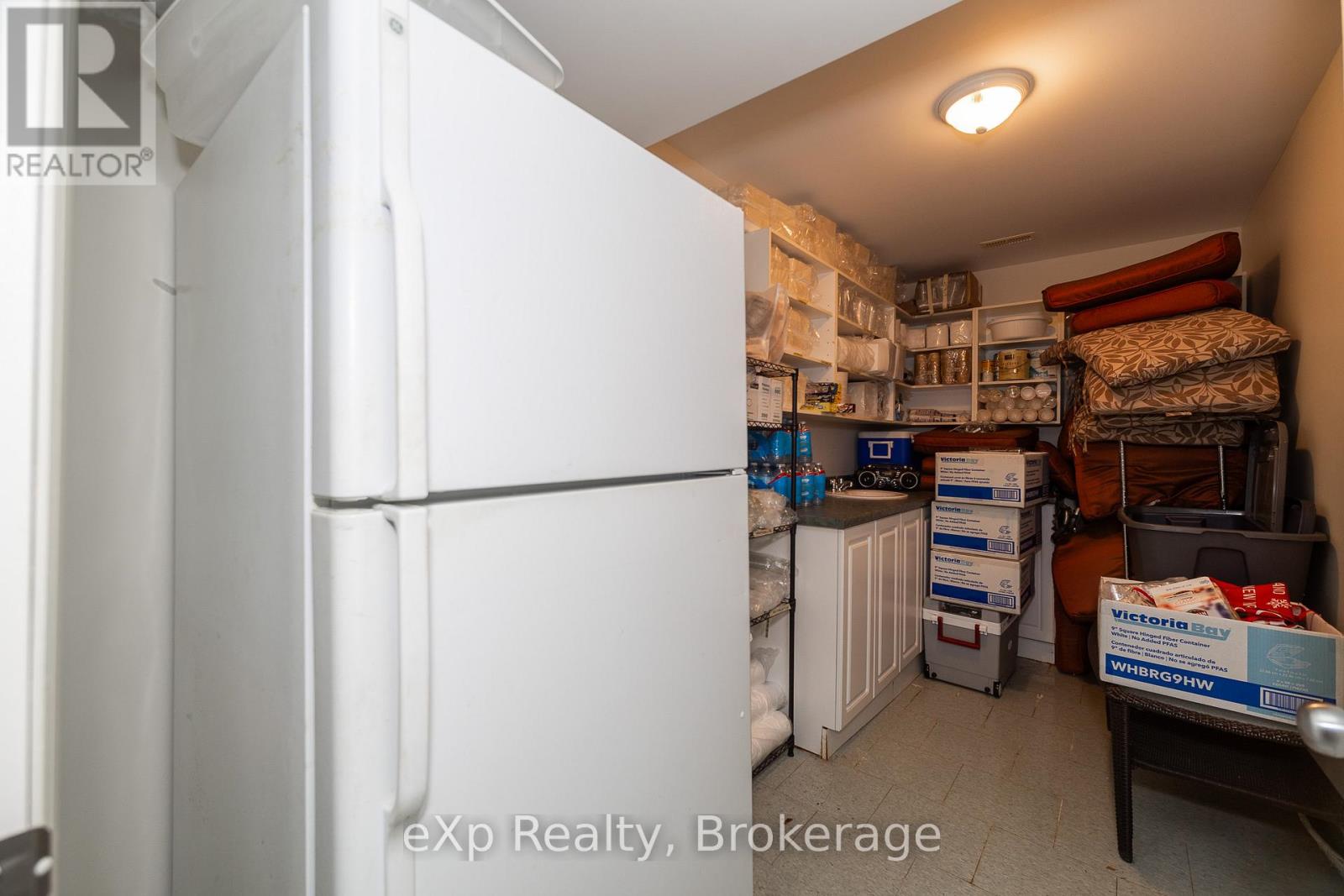 527 Berford Street, South Bruce Peninsula, Ontario  N0H 2T0 - Photo 28 - X11887836