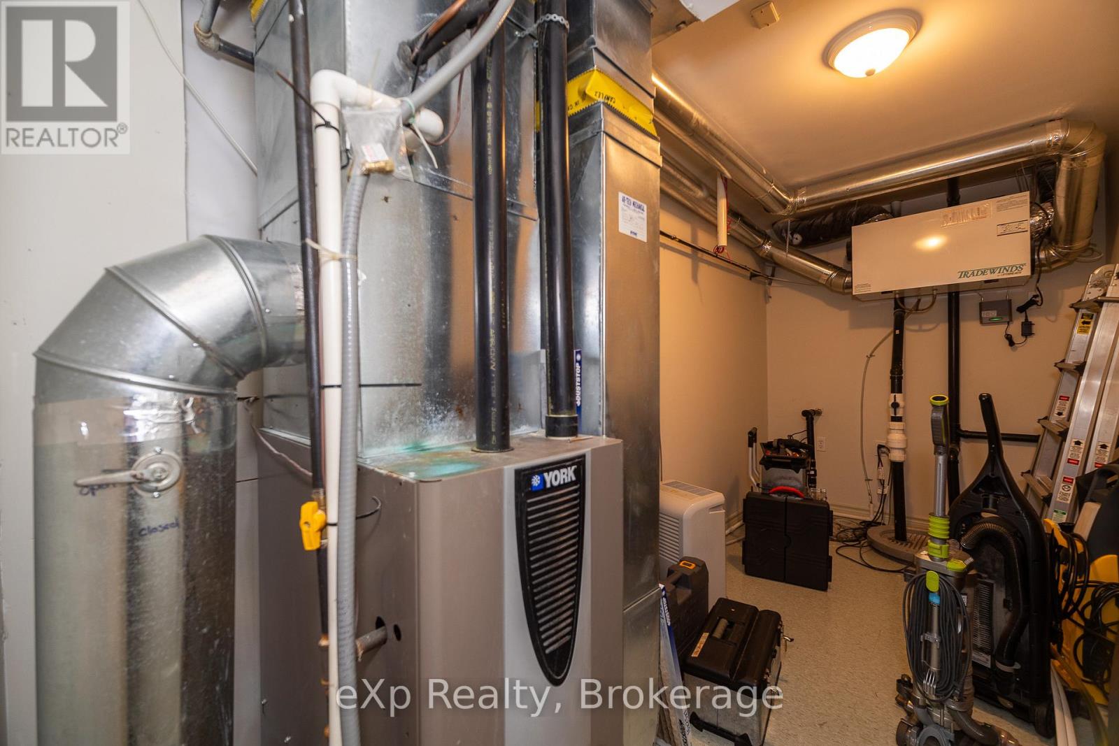 527 Berford Street, South Bruce Peninsula, Ontario  N0H 2T0 - Photo 29 - X11887836