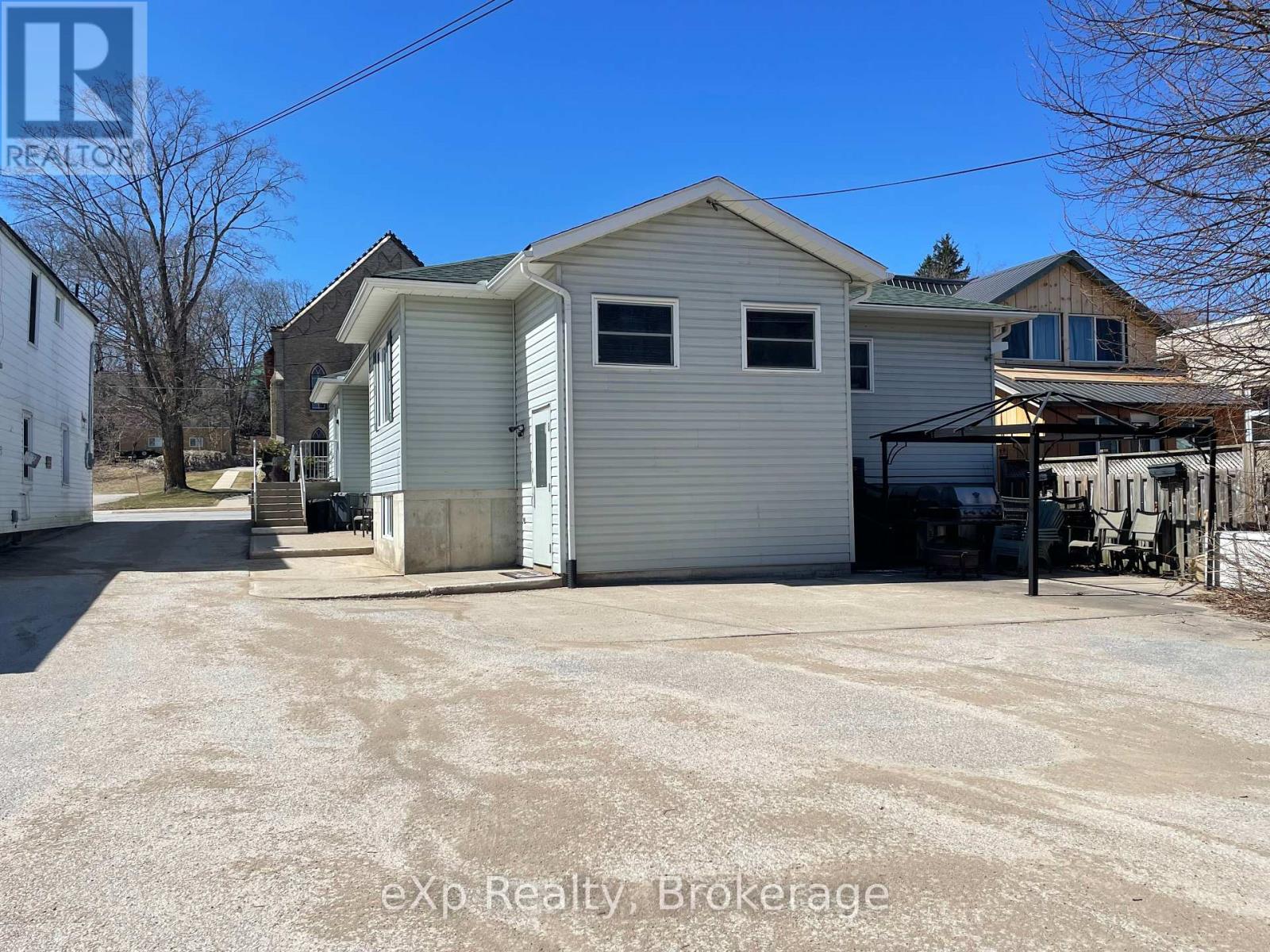 527 Berford Street, South Bruce Peninsula, Ontario  N0H 2T0 - Photo 34 - X11887836