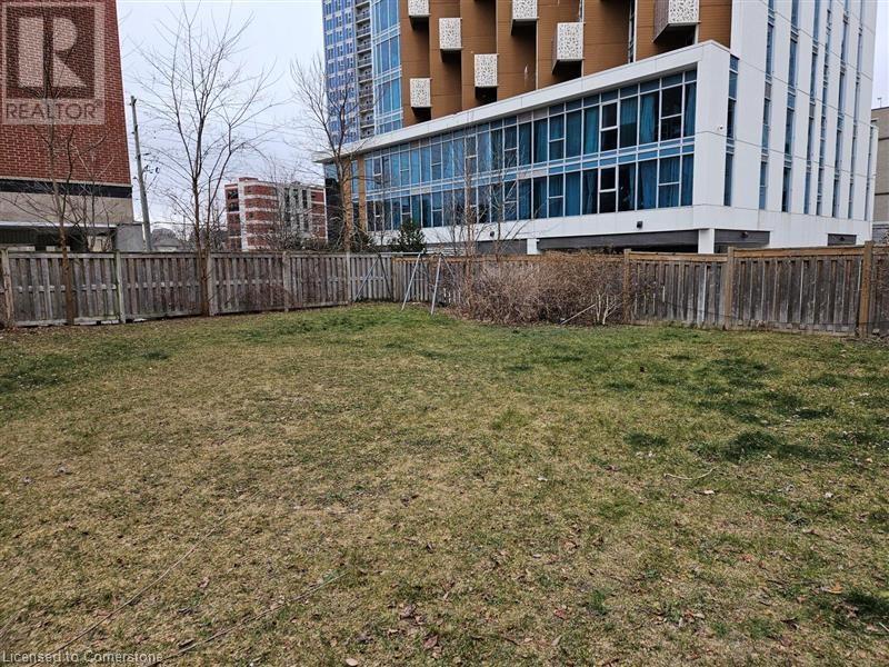 239 Hemlock Street, Waterloo, Ontario  N2L 3R4 - Photo 12 - 40684408