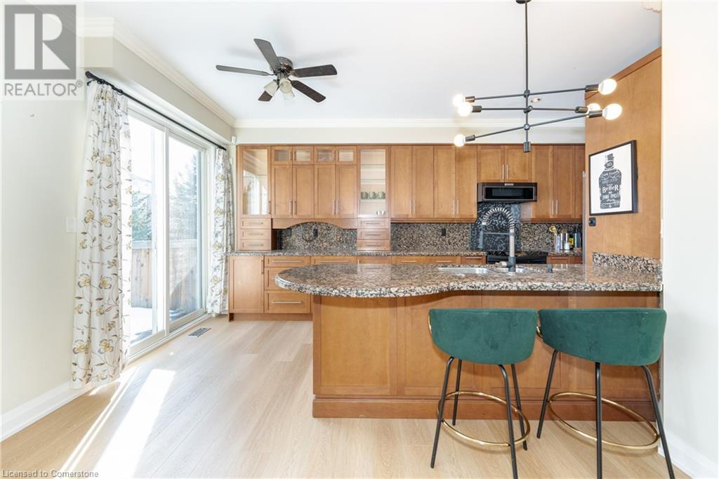 2295 Rochester CircleOakville, Ontario  L6M 5C9 - Photo 13 - 40686674