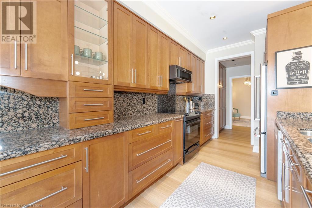 2295 Rochester CircleOakville, Ontario  L6M 5C9 - Photo 15 - 40686674