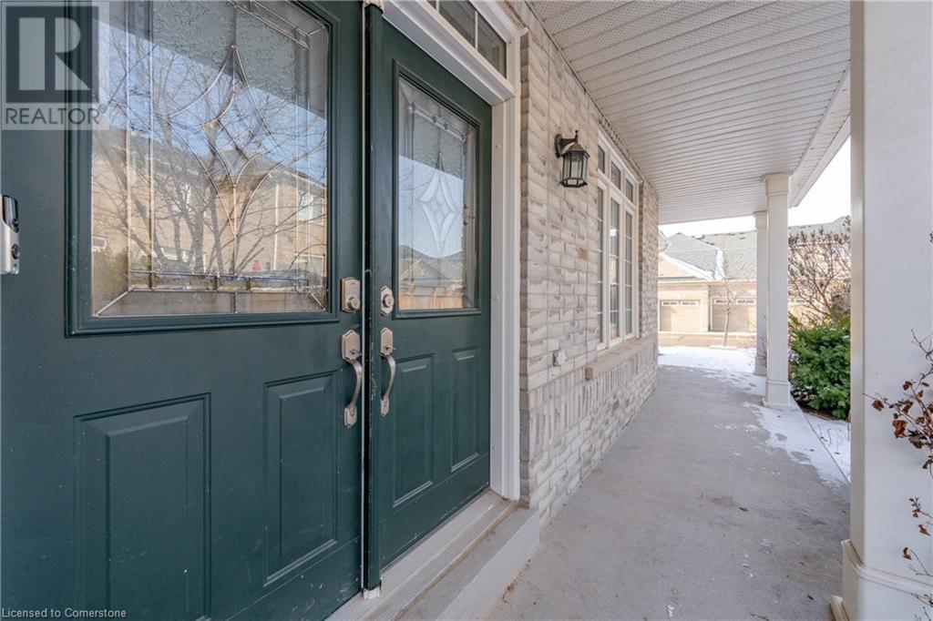 2295 Rochester CircleOakville, Ontario  L6M 5C9 - Photo 2 - 40686674