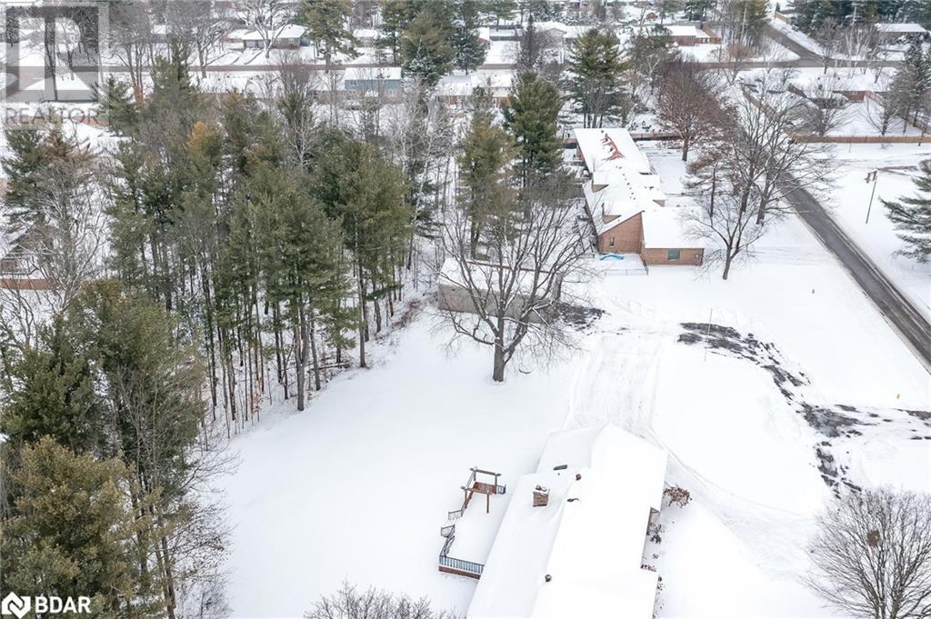 10 Noraline Avenue, Midhurst, Ontario  L0L 1X1 - Photo 9 - 40686525