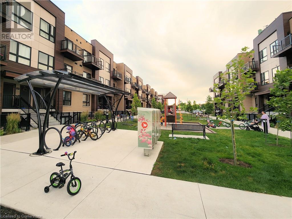 20 Palace Street Unit# F14, Kitchener, Ontario  N2E 0J3 - Photo 3 - 40685506