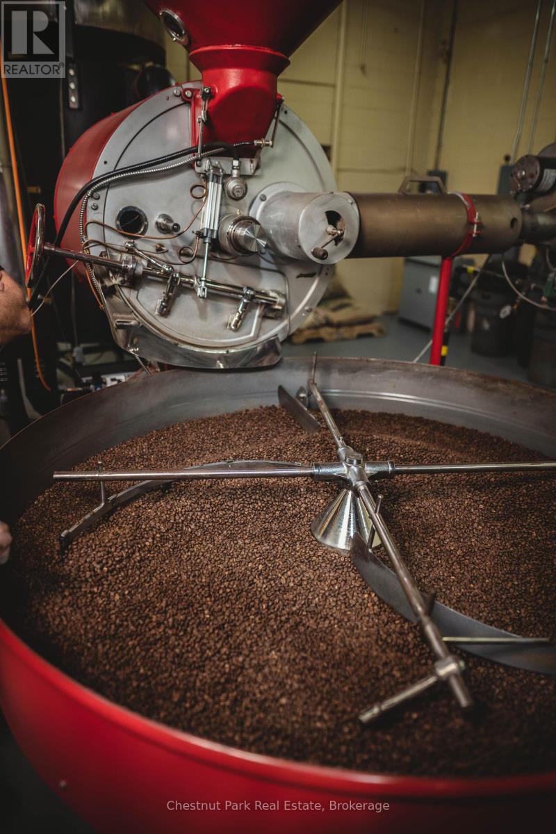 39 Bruce Street S, Blue Mountains, Ontario  N0H 2P0 - Photo 6 - X11898033