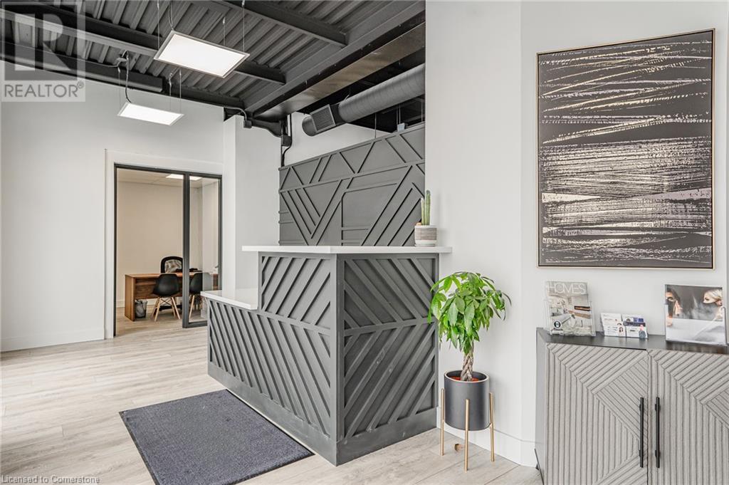 4 Livingston Avenue, Grimsby, Ontario  L3M 1K5 - Photo 4 - 40686213