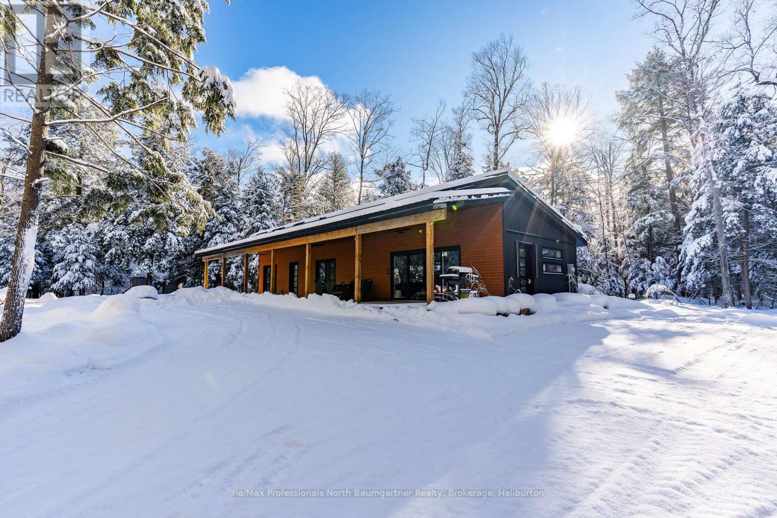 1323 Basshaunt Lake Rd, Dysart Et Al, Ontario  K0M 1M0 - Photo 2 - X11823234