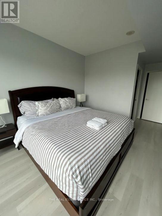 202 - 151 Dan Leckie Way, Toronto, Ontario  M5V 4B2 - Photo 8 - C11902551