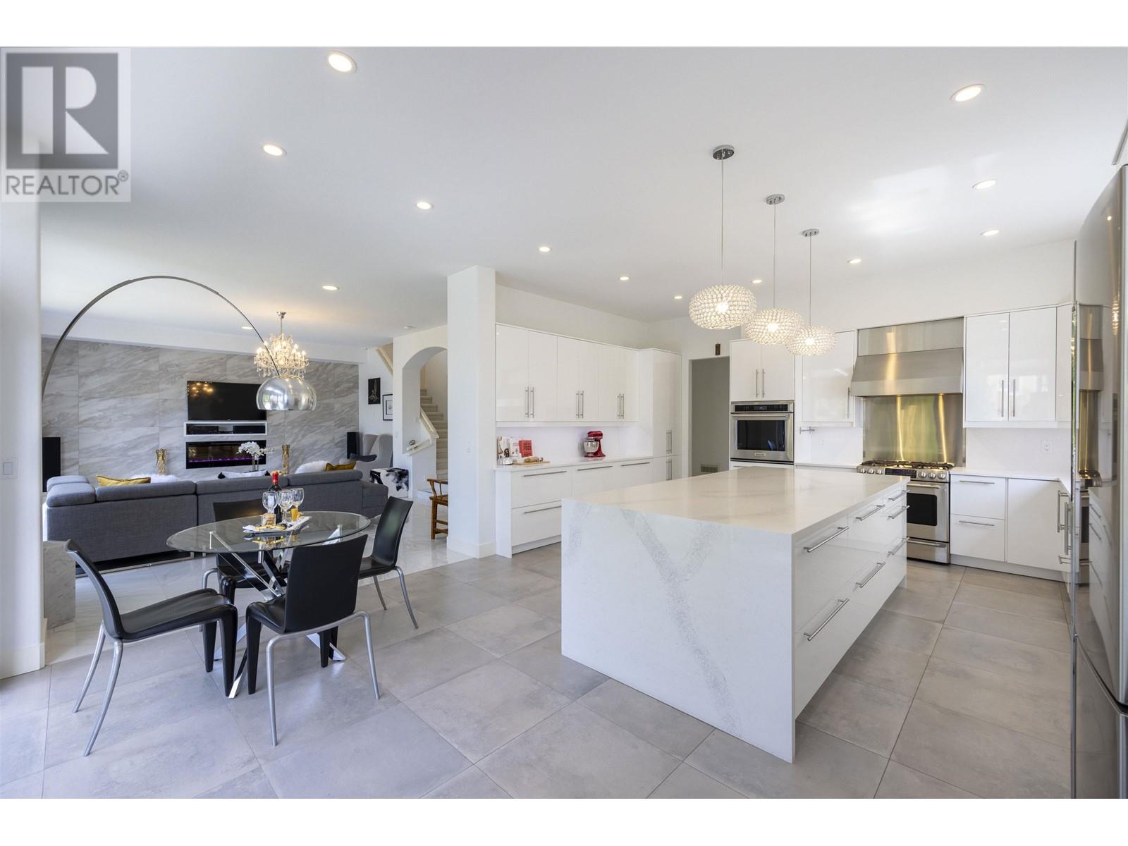 24 Balsam Place, Port Moody, British Columbia  V3H 5A6 - Photo 12 - R2926918