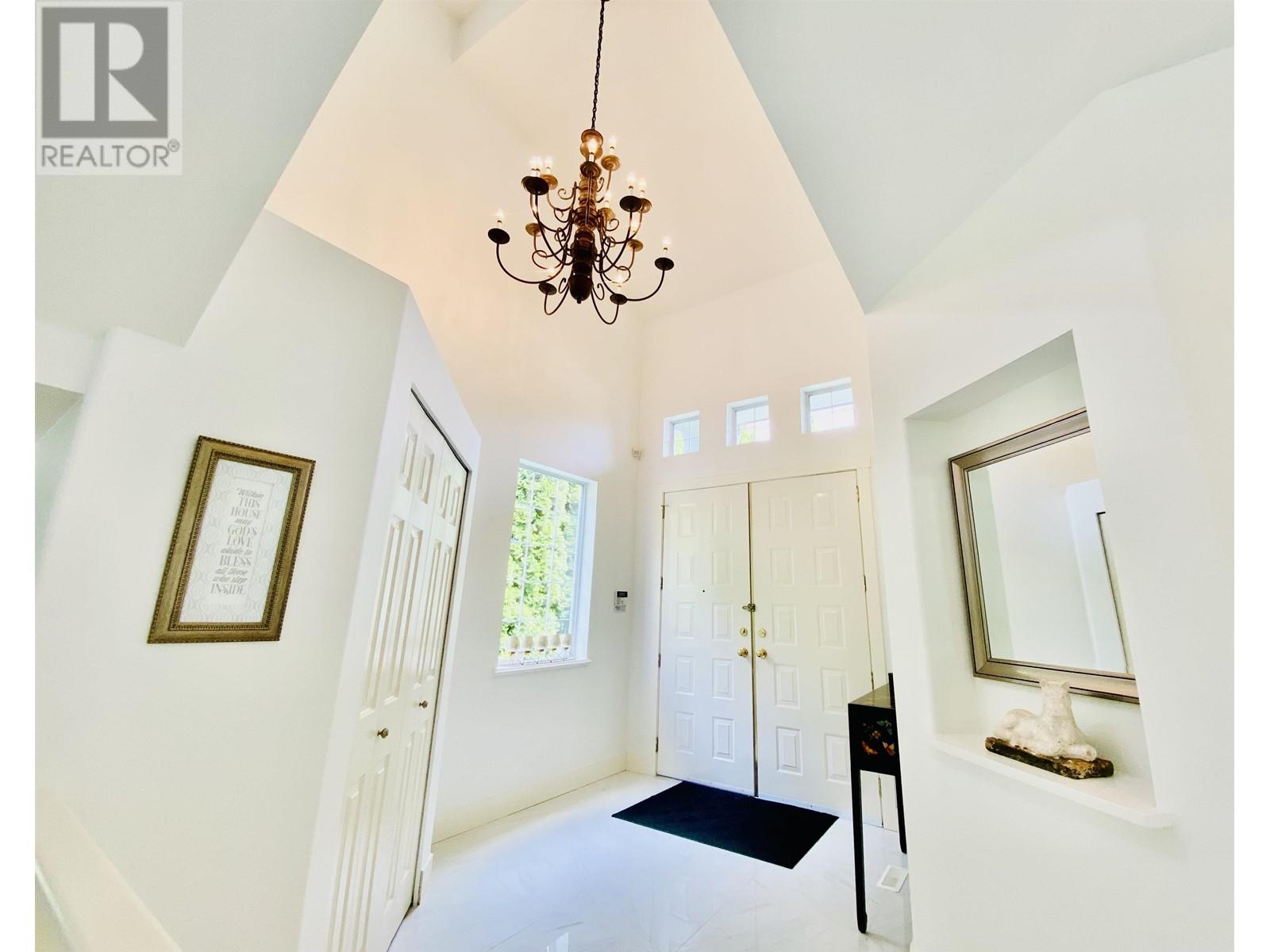 24 Balsam Place, Port Moody, British Columbia  V3H 5A6 - Photo 5 - R2926918