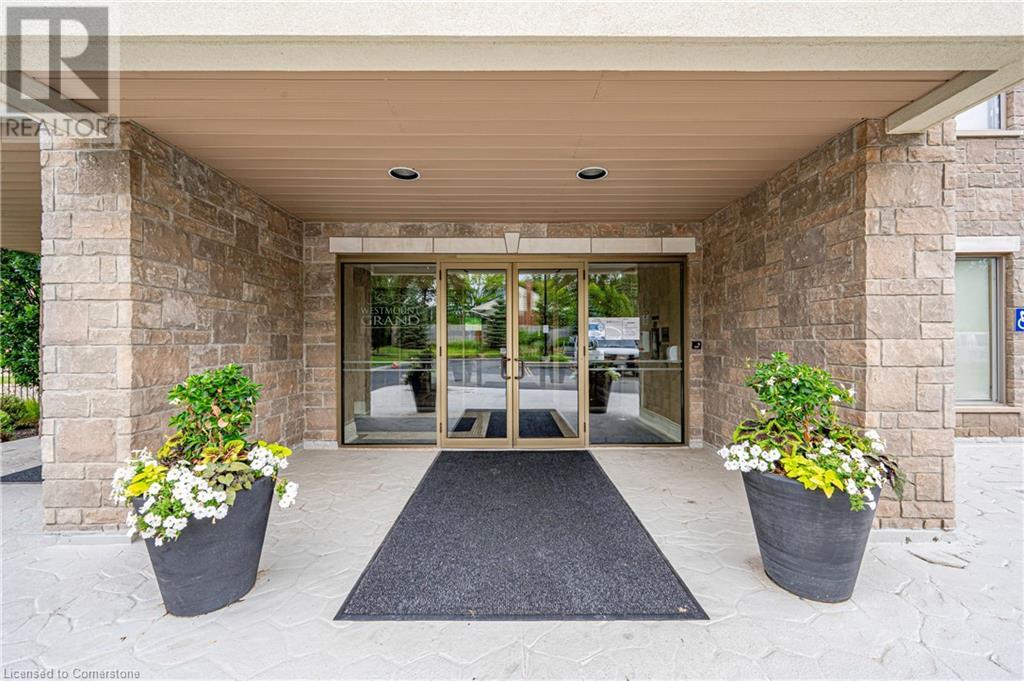 223 Erb Street W Unit# 504, Waterloo, Ontario  N2L 0B3 - Photo 2 - 40686751