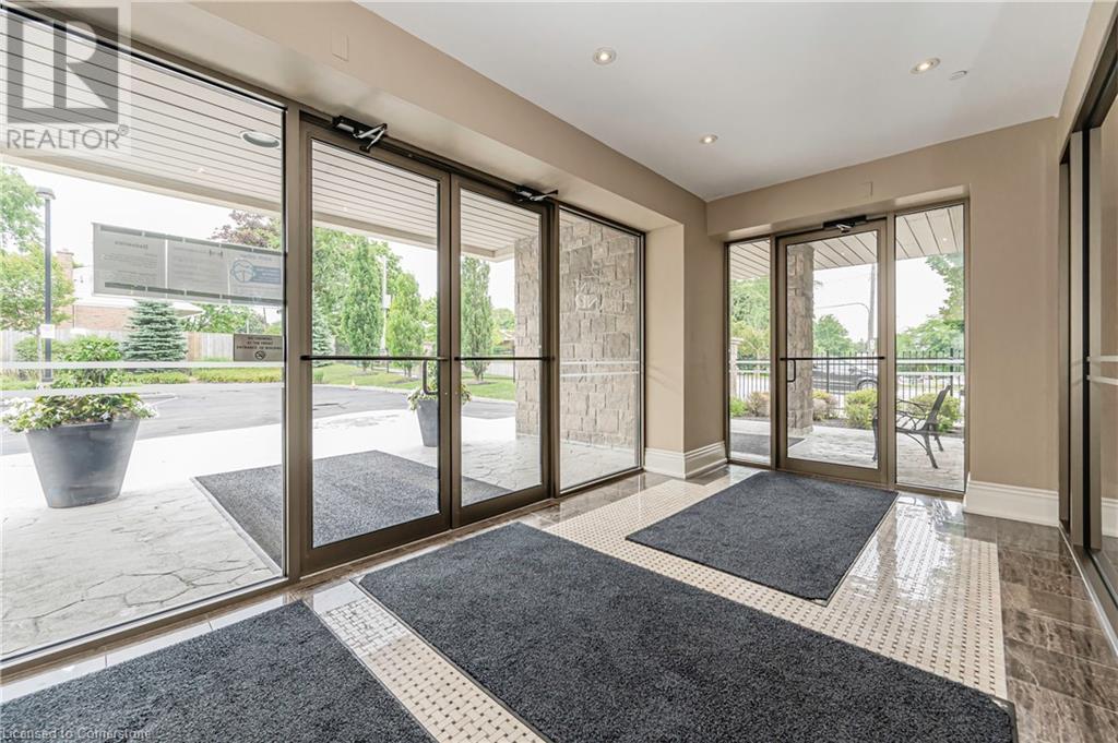 223 Erb Street W Unit# 504, Waterloo, Ontario  N2L 0B3 - Photo 3 - 40686751