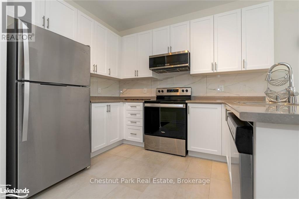 16 Beatrice Drive, Wasaga Beach, Ontario  L9Z 0L3 - Photo 4 - S10434690
