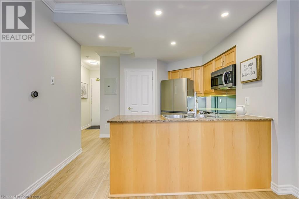 40 Old Mill Road Unit# 101, Oakville, Ontario  L6J 7W3 - Photo 8 - 40686766