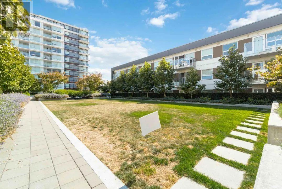 Listing Picture 19 of 25 : 1010 5508 HOLLYBRIDGE WAY, Richmond / 烈治文 - 魯藝地產 Yvonne Lu Group - MLS Medallion Club Member