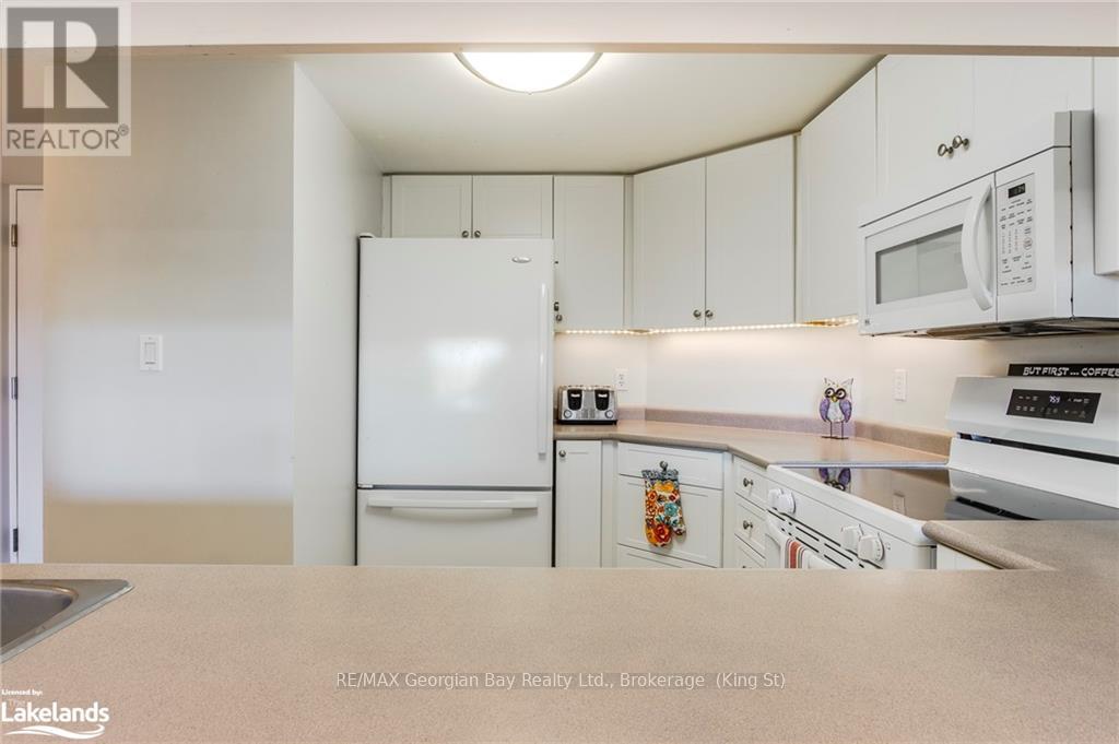 204 - 11 Beck Boulevard, Penetanguishene, Ontario  L9M 2G1 - Photo 6 - S10440167
