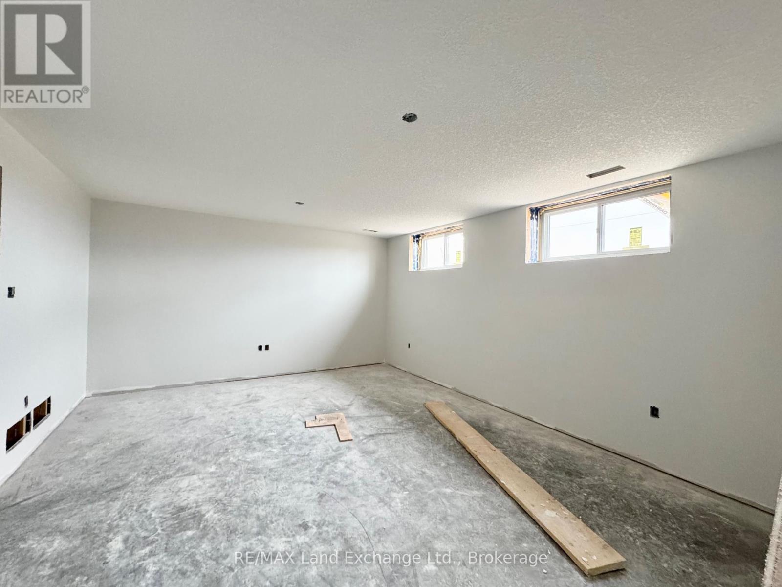 347 Ridge Street, Saugeen Shores, Ontario  N0H 2C3 - Photo 12 - X10846073