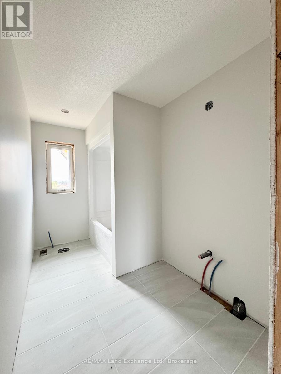 347 Ridge Street, Saugeen Shores, Ontario  N0H 2C3 - Photo 9 - X10846073