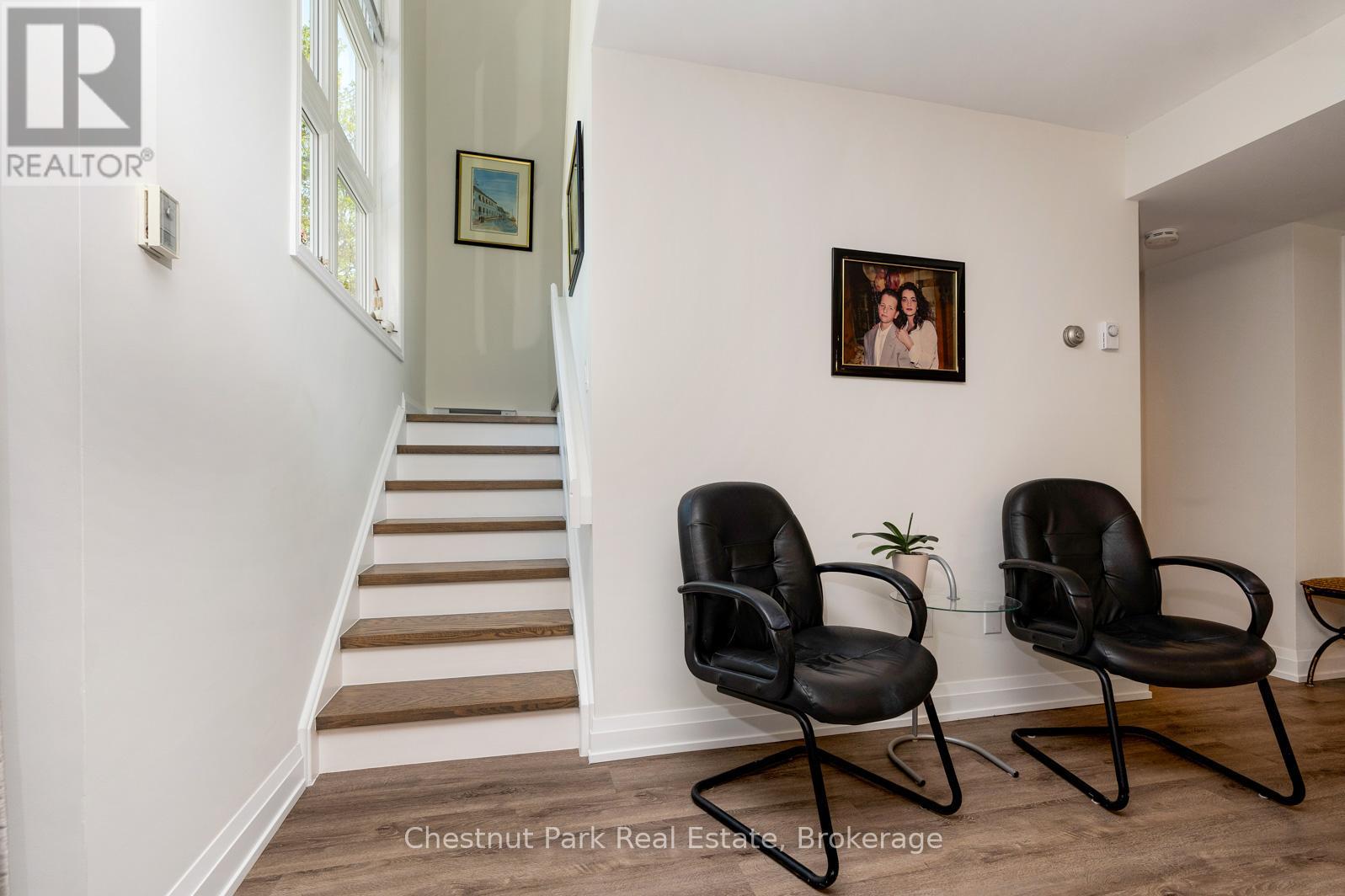 774 Johnston Park Avenue, Collingwood, Ontario  L9Y 5C7 - Photo 4 - S10895744