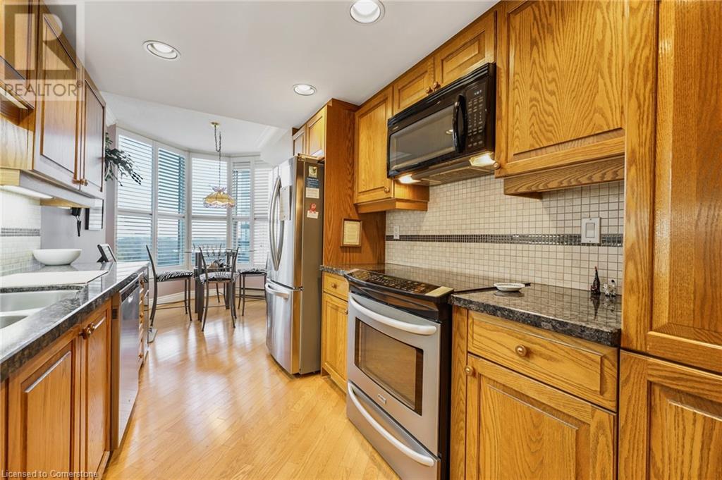 1905 Pilgrims Way Unit# 605, Oakville, Ontario  L6M 2X2 - Photo 16 - 40686736