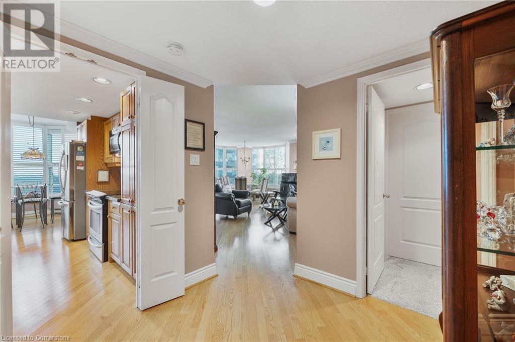 1905 Pilgrims Way Unit# 605, Oakville, Ontario  L6M 2X2 - Photo 21 - 40686736