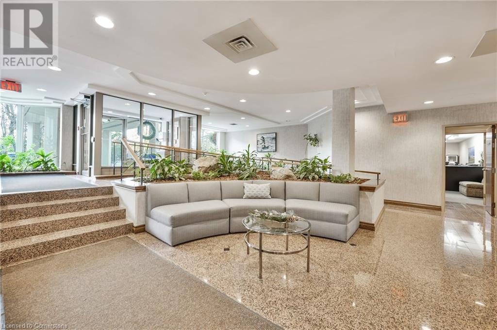 1905 Pilgrims Way Unit# 605, Oakville, Ontario  L6M 2X2 - Photo 3 - 40686736