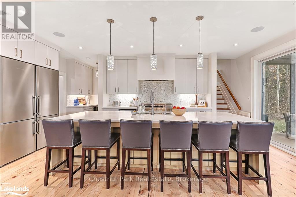 15 Northwood Drive, Clearview, Ontario  L9Y 3Y9 - Photo 12 - S10438371