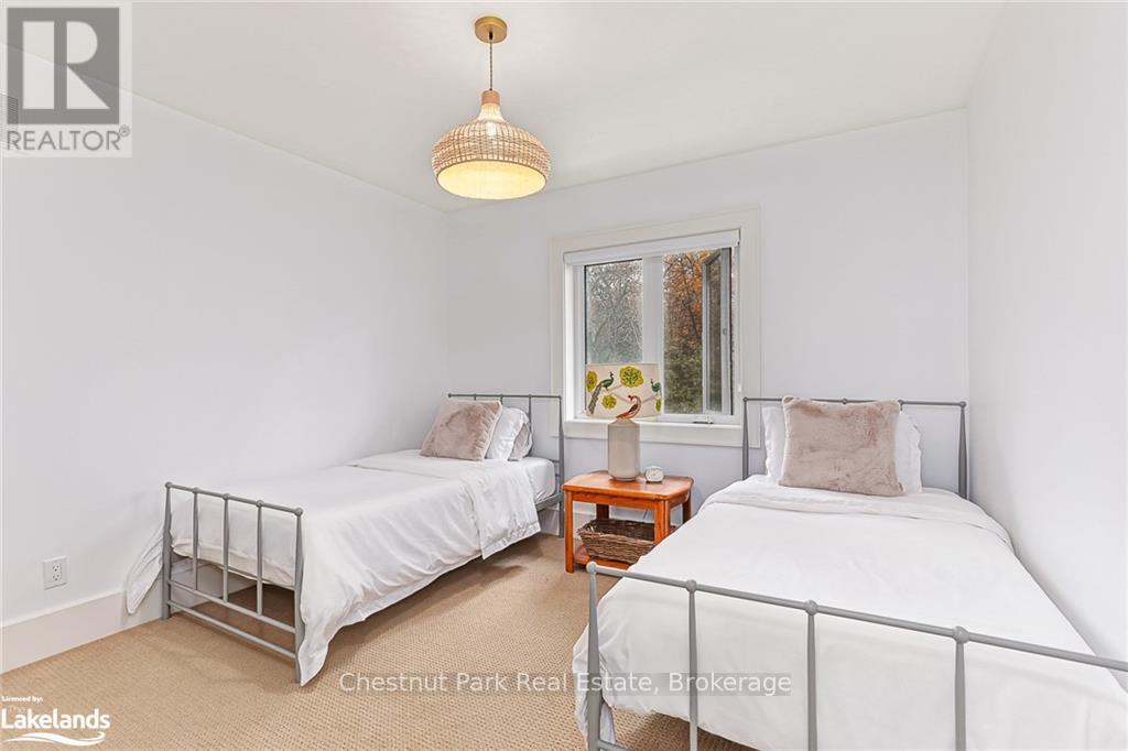 15 Northwood Drive, Clearview, Ontario  L9Y 3Y9 - Photo 22 - S10438371