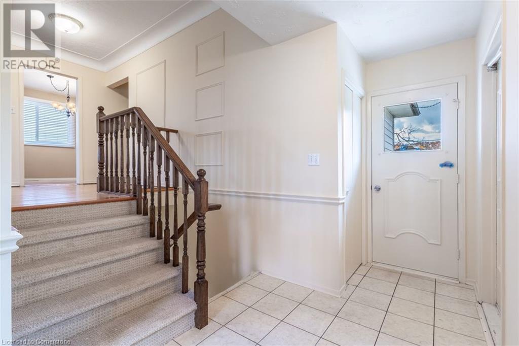 330 Tuck Drive, Burlington, Ontario  L7L 2R3 - Photo 6 - 40686371