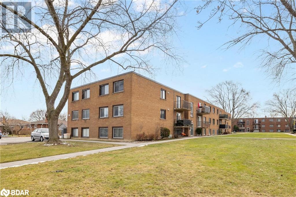 454 Carlton Street Unit# 35, St. Catharines, Ontario  L2M 4X1 - Photo 1 - 40686661