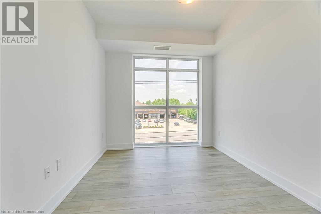 460 Dundas Street E Unit# 302Waterdown, Ontario  L0R 2H4 - Photo 10 - 40686781