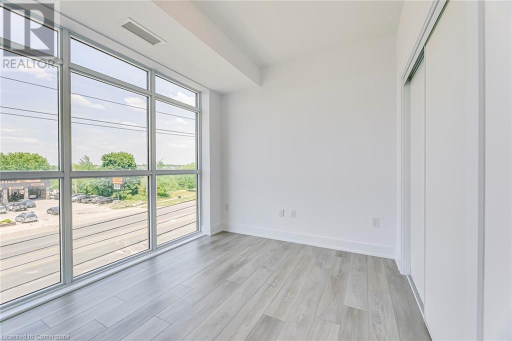 460 Dundas Street E Unit# 302Waterdown, Ontario  L0R 2H4 - Photo 15 - 40686781