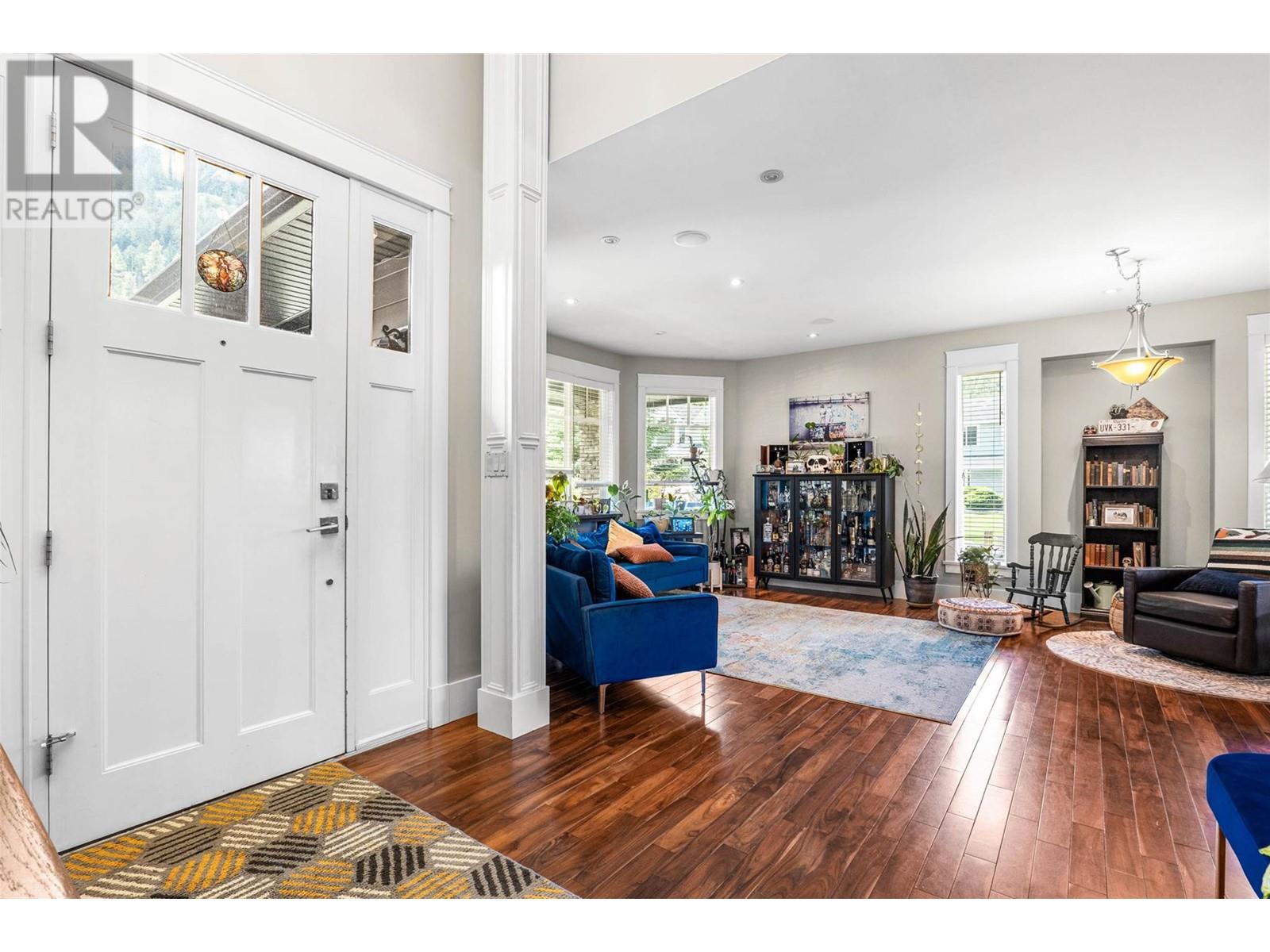 Property at 2802 Squamish Court image 5