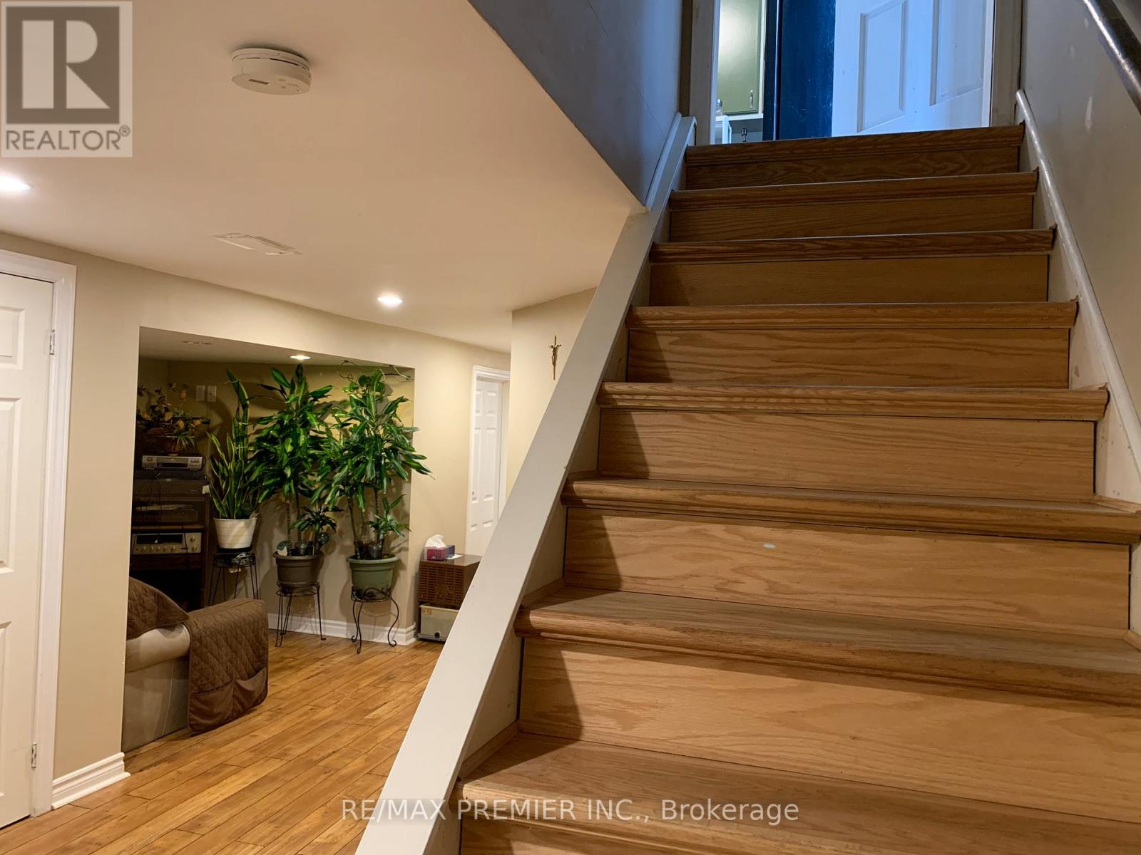 33 Pakenham Drive, Toronto, Ontario  M9W 4B2 - Photo 31 - W9261291