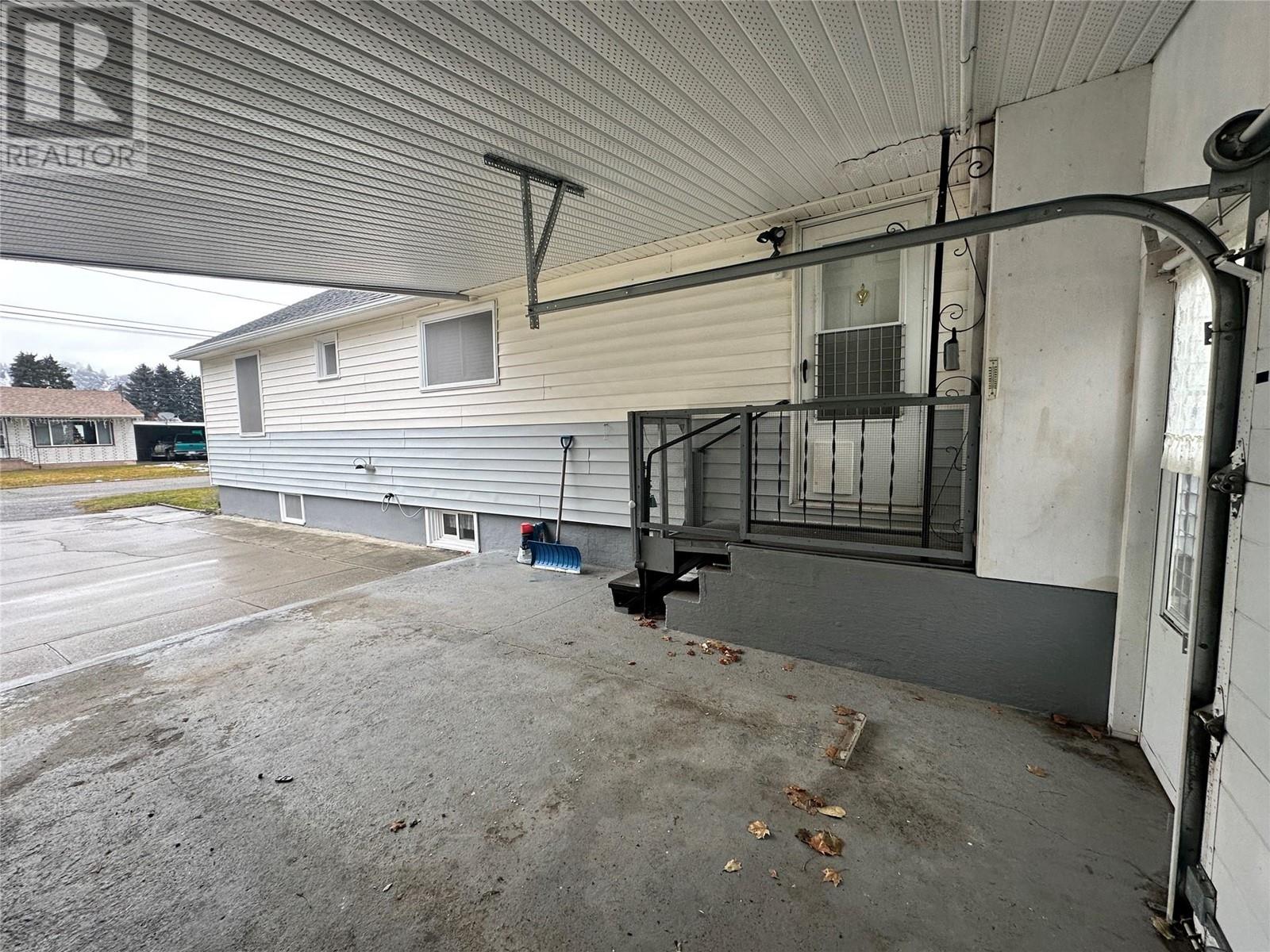 154 80th Avenue, Grand Forks, British Columbia  V0H 1H0 - Photo 9 - 10330833