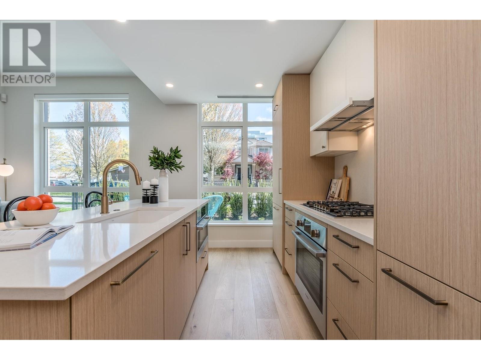 Listing Picture 10 of 30 : 107 5005 ASH STREET, Vancouver / 溫哥華 - 魯藝地產 Yvonne Lu Group - MLS Medallion Club Member